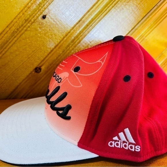 Adidas NBA Chicago Bulls Hat size L/XL - Picture 3 of 3